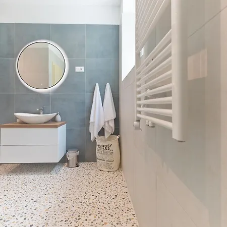 בית הארחה Luxury Splite Moj 4*